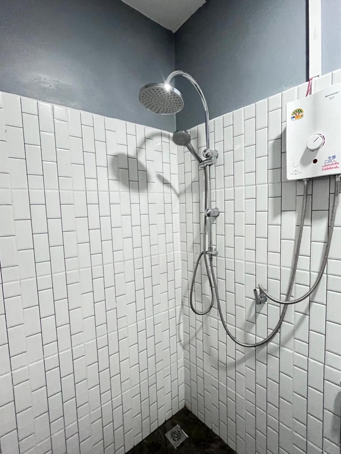 מלון האד רין Tanyaporn House מראה חיצוני תמונה