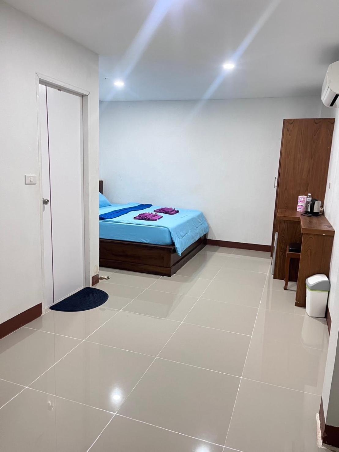 מלון האד רין Tanyaporn House מראה חיצוני תמונה